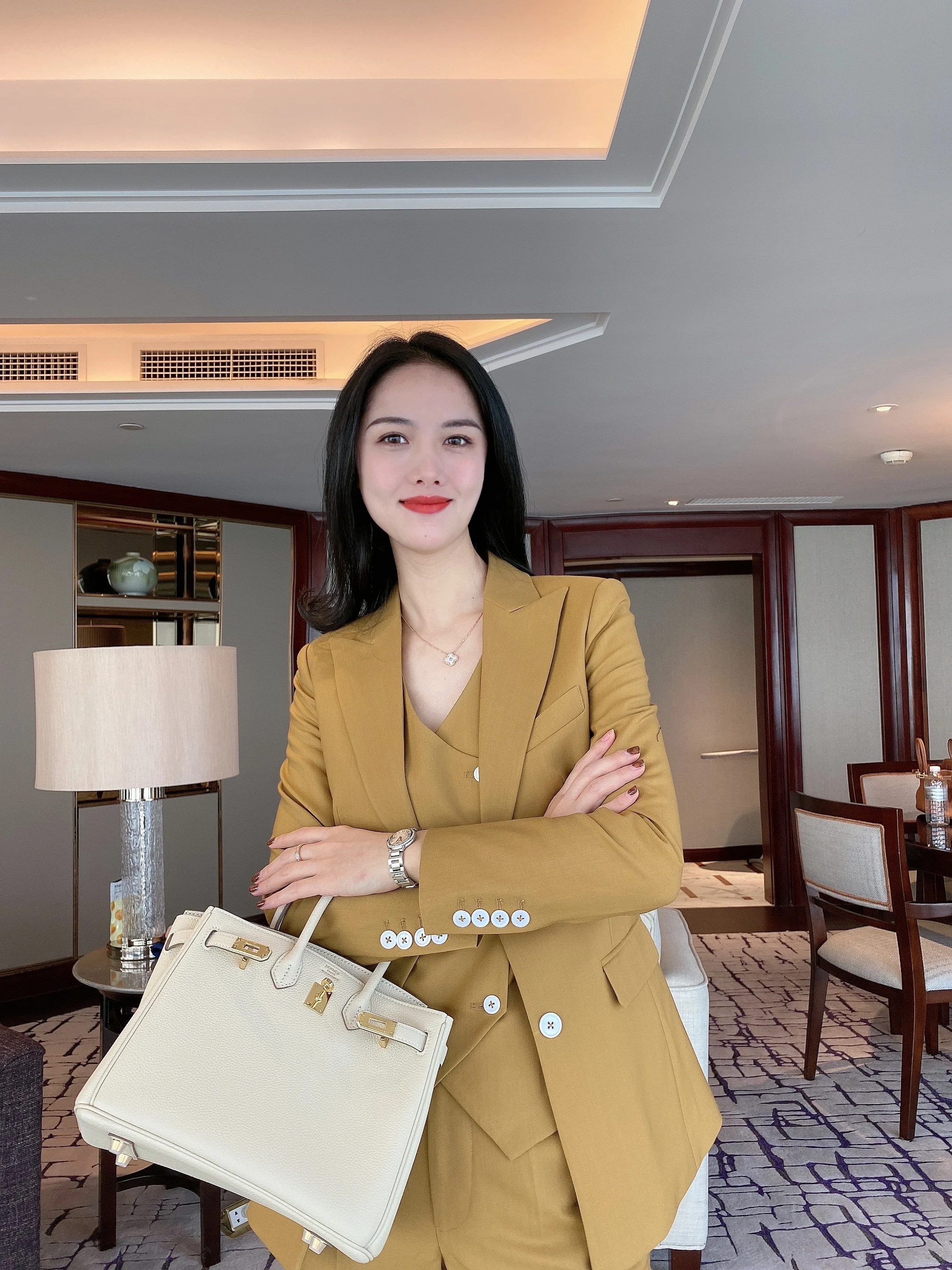 

Faionable Yellow Mustard Tee-Piece Slim Fit Women's Suit Set Original Design Single Button Long Sve Regular Length