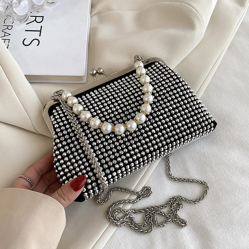 

Luxury Designer Women White Shoulder Set with diamonds Crossbody Bags Pearl Evening Clutch Chain Shell Clip Party Handbags ita