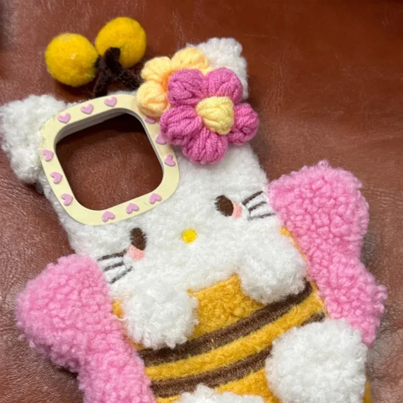 Sanrio Hello Kitty pluszowe pszczoły etui na telefon IPhone 15 14 12 11 13 Pro Max Cartoon kreatywne dziewczyny słodkie etui ochronne