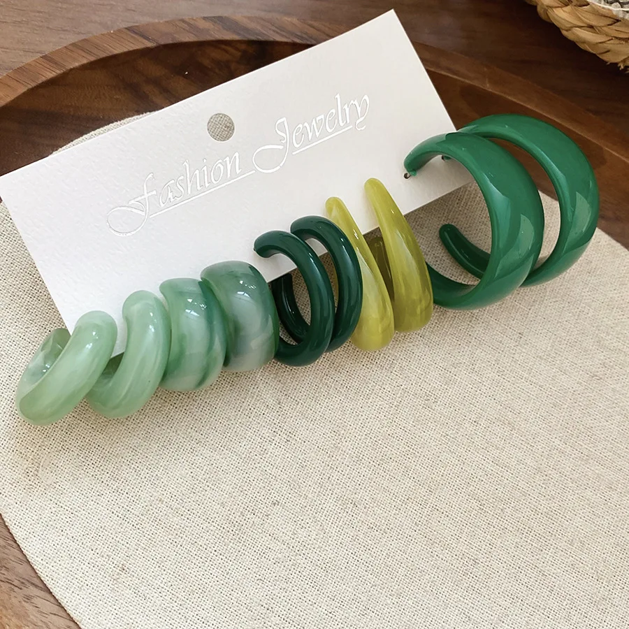 الاكريليك لطخة C على شكل قطرة الماء الأقراط المستديرة للنساء الحلو أزياء بسيطة وأقراط فاخرة مصمم مجموعات المجوهرات