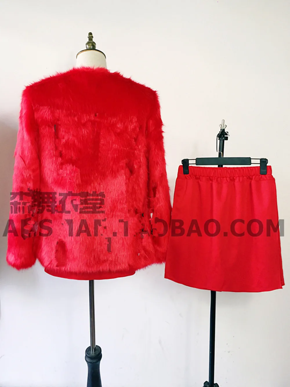 New Nightclub Bar DJ Singer Red Letter Faux Fur Christmas New Year Party Set Fashion Men's Summer Leisure Performance Clothing