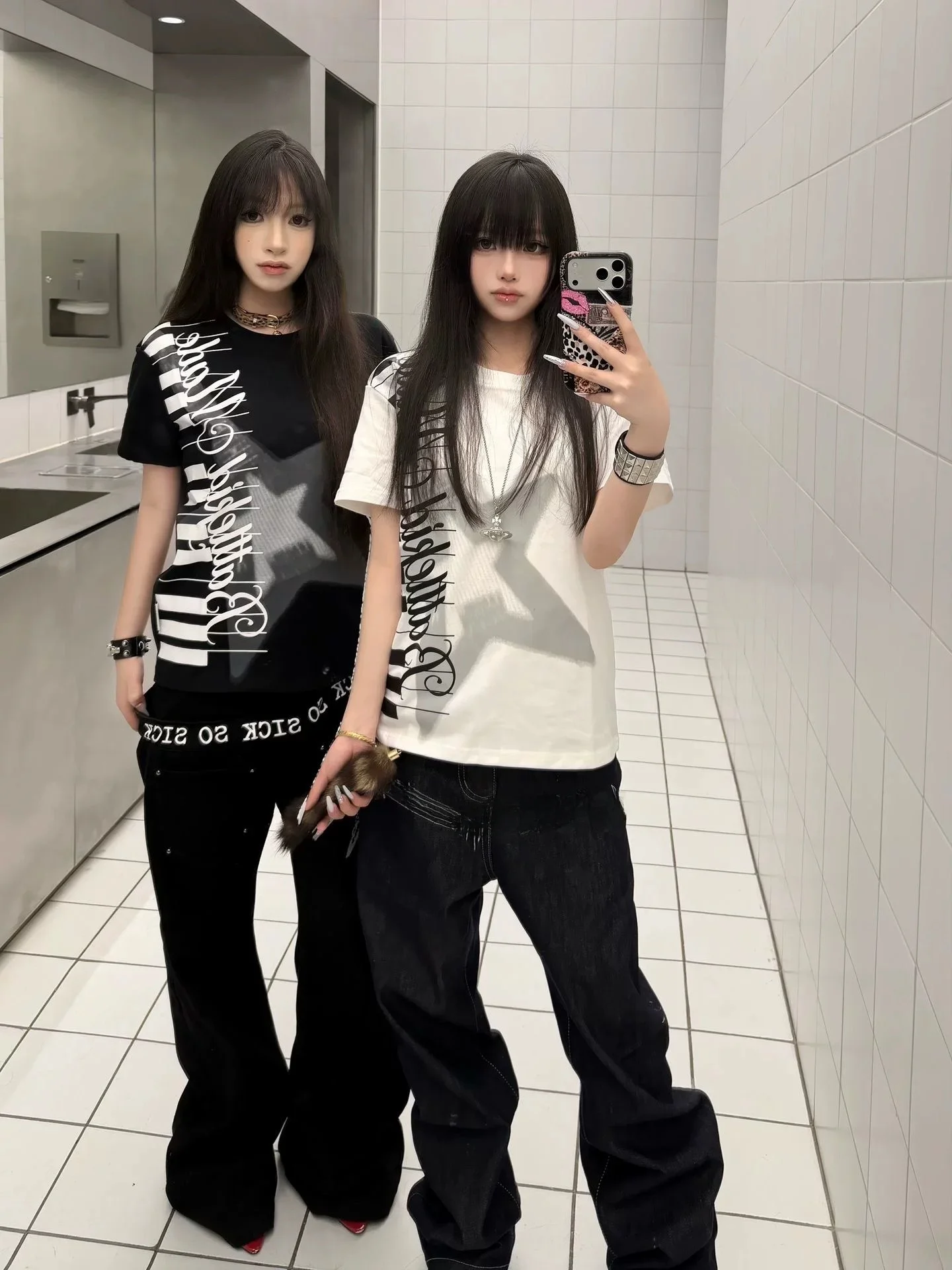 American Retro White Guitar Print Short Sleeve Slim Fit T-Shirt Women Summer Y2K Millennium Subculture Top Shoulder Width