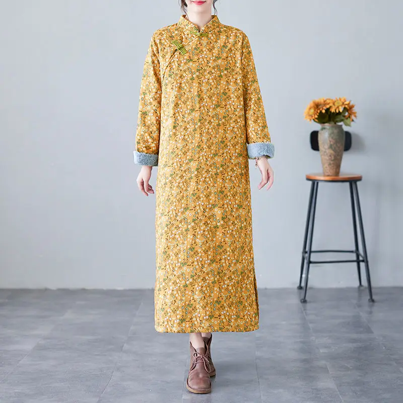 Floral Fleece Dress Women 2022 Winter Vintage Button Velvet Thickened Modified Cheongsam Large Size Long Sleeve Dress T864