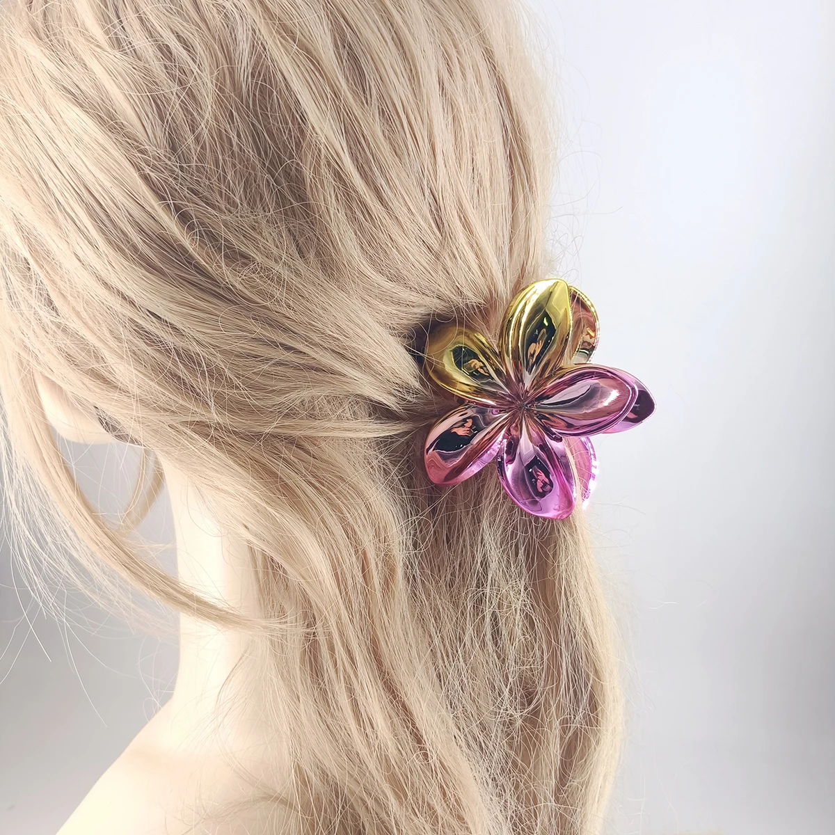 2024 Fashionable GradientFlower Acrylic Hair Clip for Women Sweet Hair Claws Girls Hair Accessories Shark Clip Headdress