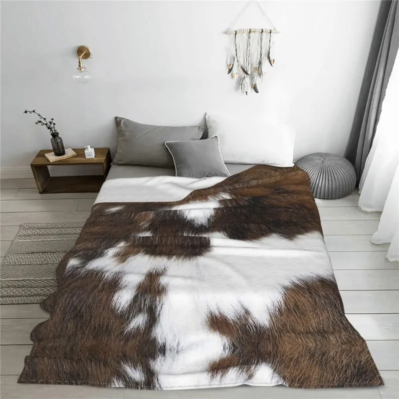 

Simulated Cowhide Texture Fleece Super Warm Throw Blankets for Outdoor Travel Bed Rug