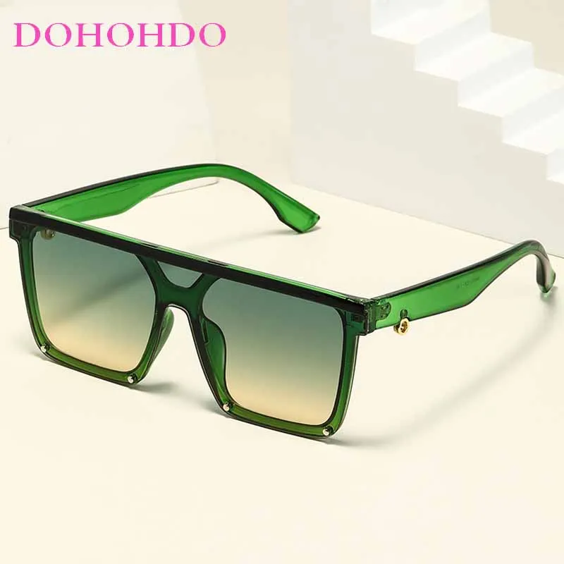 

DOHOHDO 2026 Ins Fashion Square Sunglasses Men Women Oversized Y2k Punk Sun Glasses Vintage Rivets Eyewear UV400 Oculos De Sol