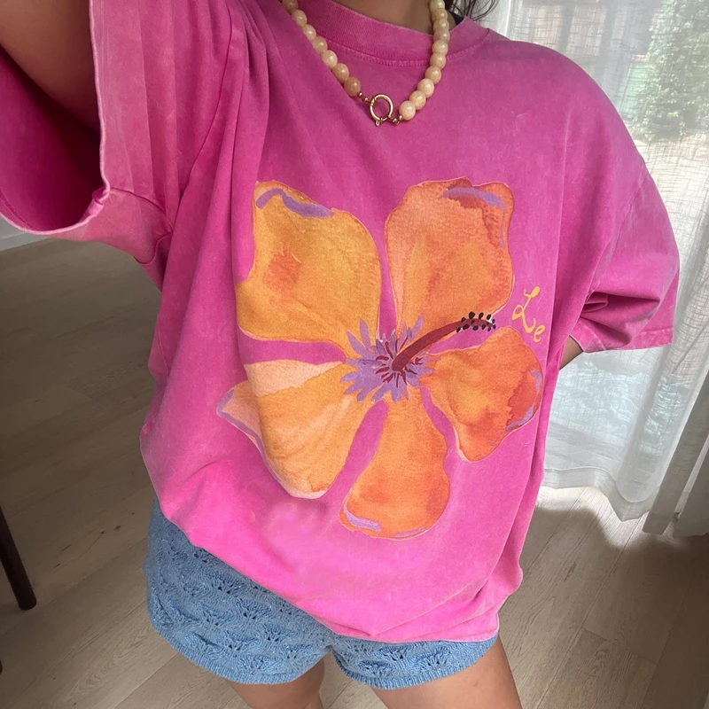 

Oversized Graphic T Shirts Teens Girl Women Y2K Short Sleeve Baggy Tops Preppy Vintage Aesthetic Flowers Loose Tee Streetwear