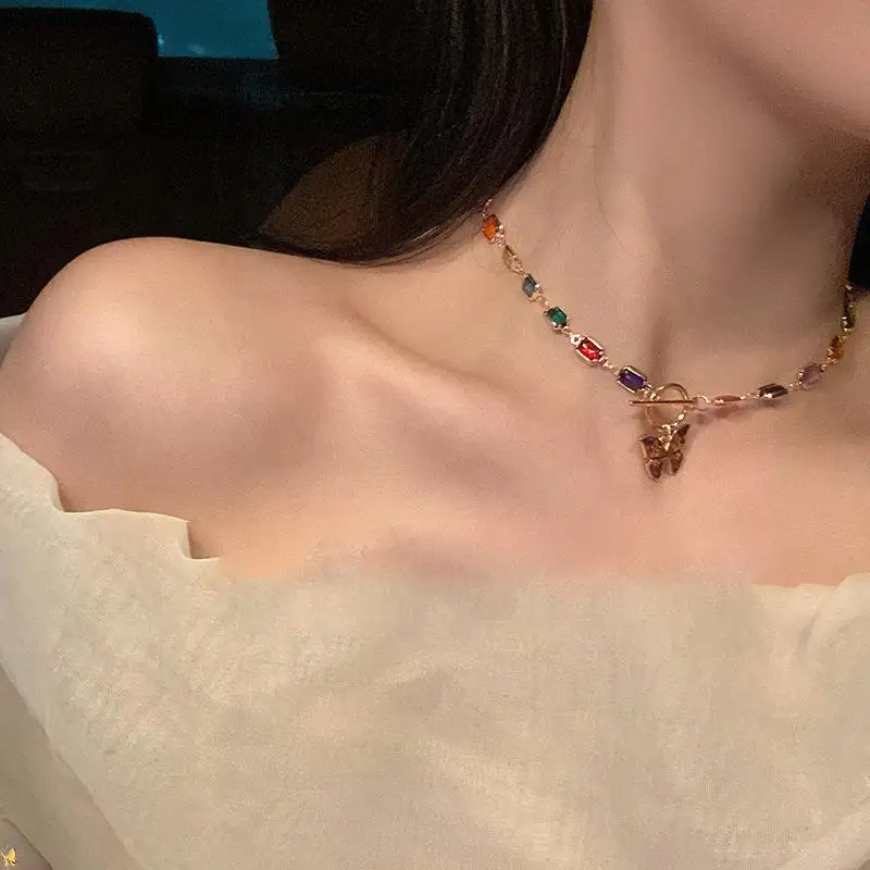 Fashion Retro Beaded Butterfly Y2K Rainbow Crystal Pendant Chain Choker Necklace For Women Bohemia Charm Jewelry Accessories