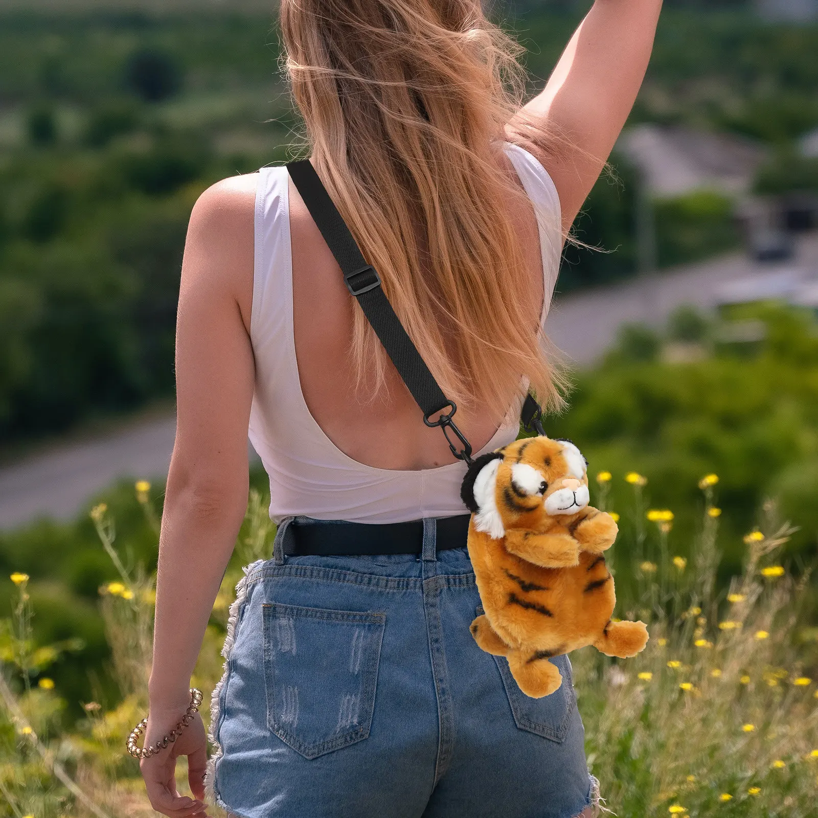 

Cute Tiger Shape Bag Soft Comfortable Lightweight Adjustable Chain Strap for Women Daily Use Travel Party Gift