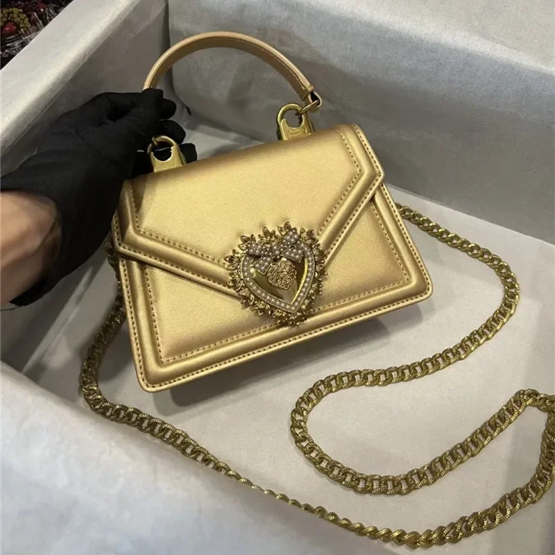 Elegant Top Layer Cow Leather Heart Bow Handbag Single Shoulder Slant Chain Bag Fashionable Flip Cover Small Square Bag