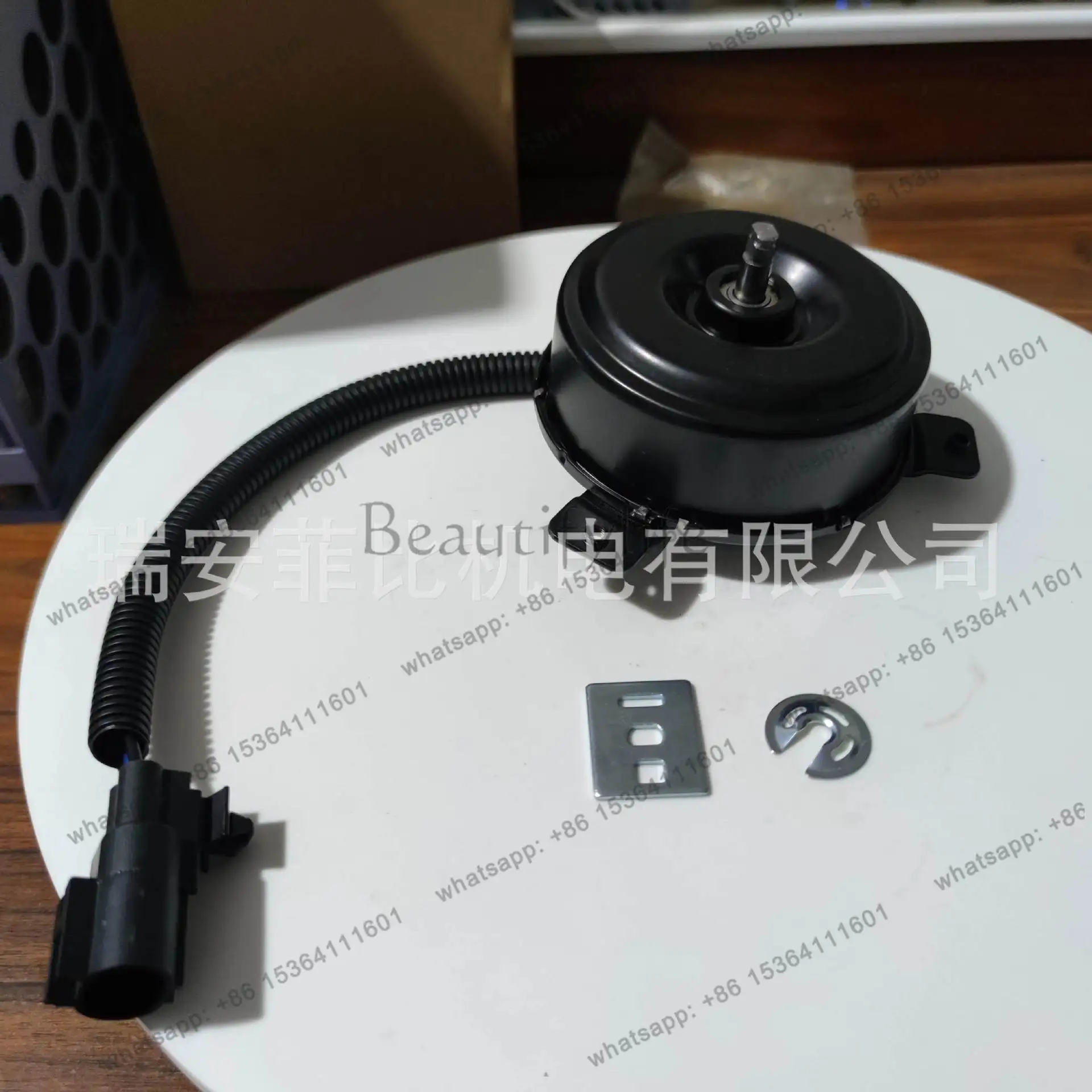 

Condensing and cooling electronic fan motor 25380-4N000