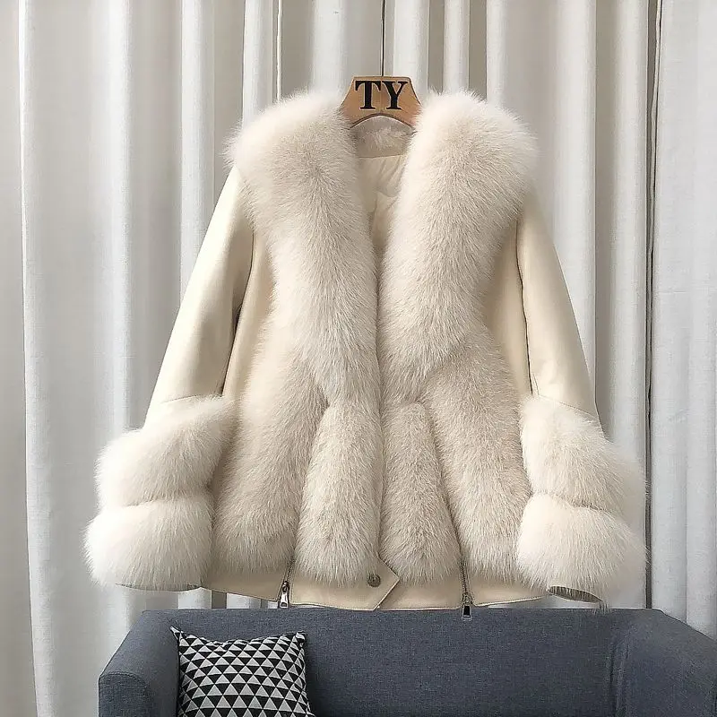 Whole Skin Fox Fur Grass Coat Women's Short 2023 New Sheepskin Motorcycle Wear Leather and Fur Integrated Winter Coat