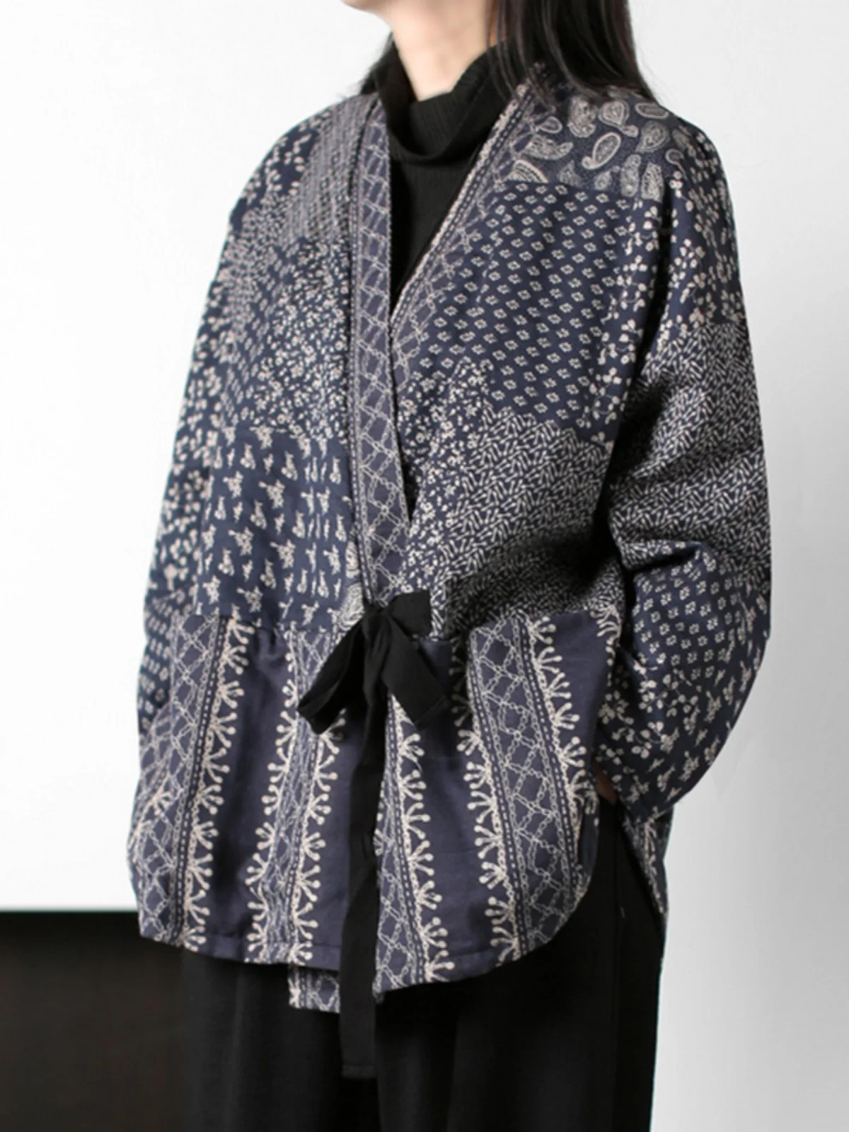 

Двухслойное длинное пальто из хлопка и льна с принтом Thiened V-Ne Svel с поясом, длинное пальто в этническом стиле для женщин больших размеров