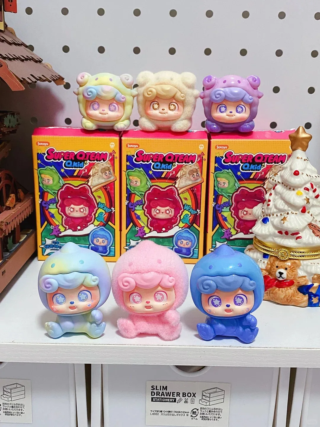 

Jotoys Super Q Team Blind Box Mini Cute Trendy Display Figurines Collectible Ornaments Surprise Toy Gifts For Trendy Collectors