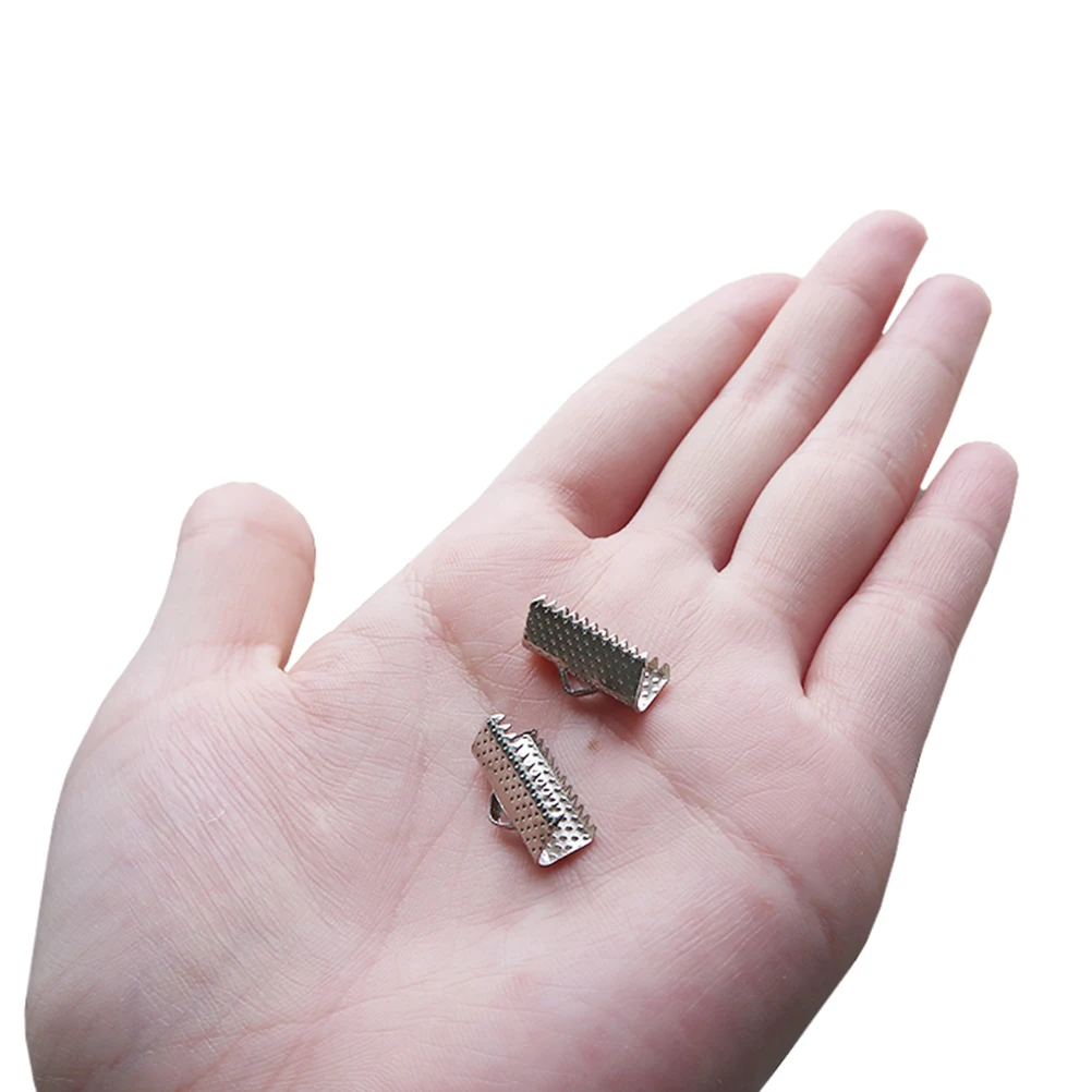 

100 PCS Horse Clasp Jewelry Plated Ribbon Ends Textured Crimp Clamps Cord Mazi Buckles Fastener Clasps Zipper Clips