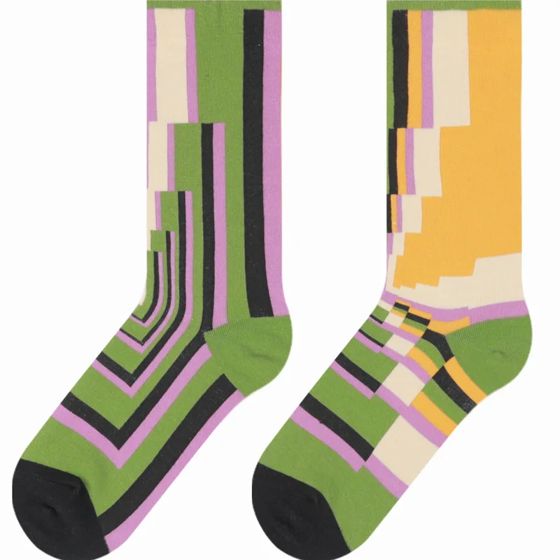 Chaussettes Hip Hop Harajuku pour femmes, chaussettes créatives amusantes pour dames, chaussettes de dessin animé, chaussettes à carreaux en coton de style britannique pour filles, offre spéciale