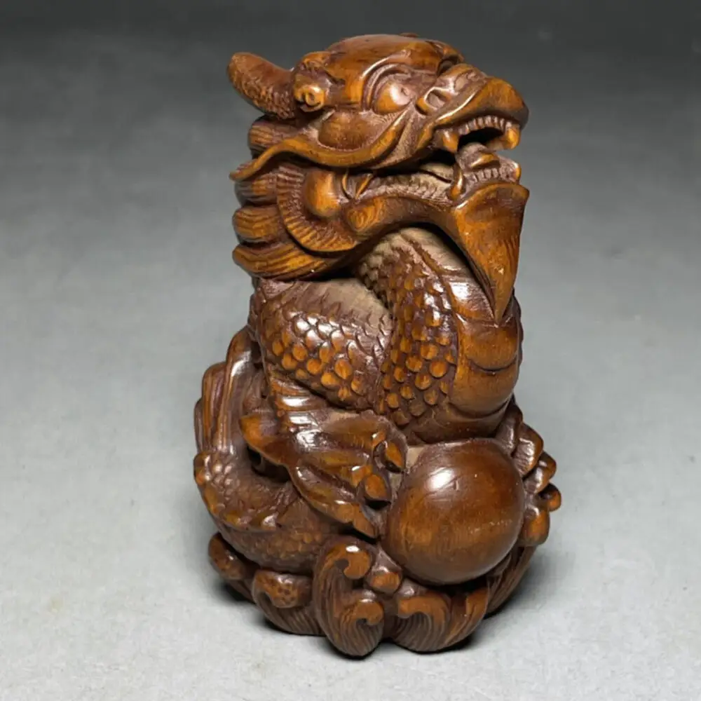 Handmade Boxwood Chinese Zodiac Dragon Sculpture Wood Carving Pocket Hand Piece Home Desk Ornament Gift