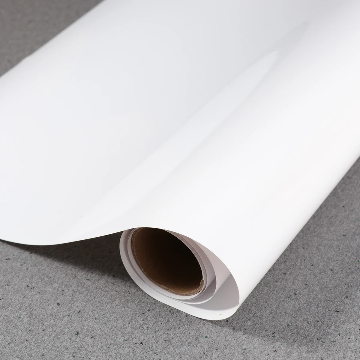

Premium PU Heat Transfer Vinyl White Film for Clothes Stretchable HTV T Shirts Sports Fabric Iron On Craft
