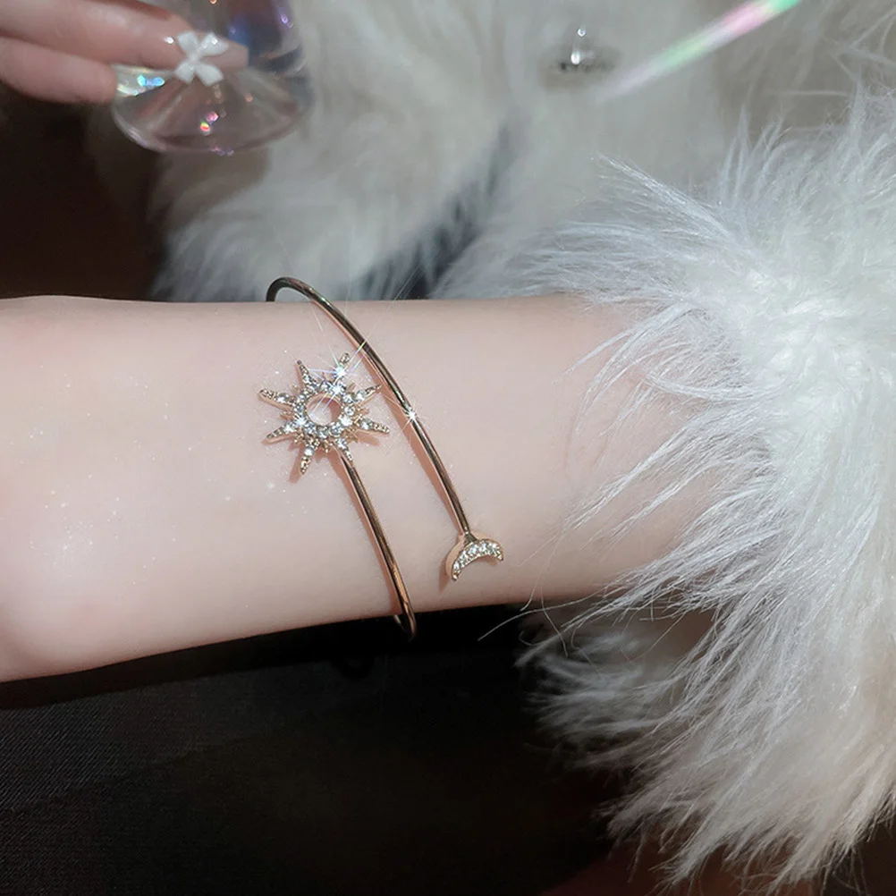 

2Pcs Sun and Arm Cuffs Upper Arm Bracelets Elegant Jewelry for Women Gift Party Festival Sun and Moon Bracelet