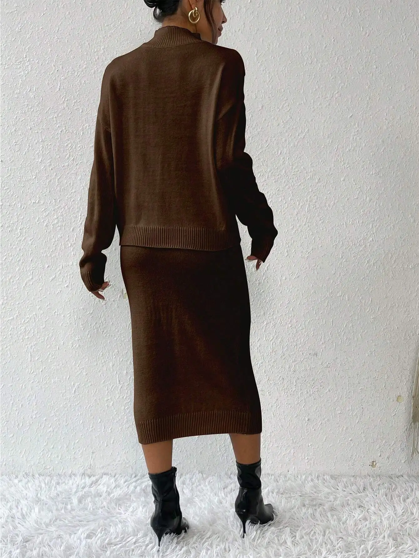 Women's Solid Color Ribbed Knit 2-Piece Set with Mock Neck Top and Midi Skirt