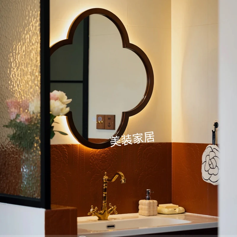 

French Medieval Mirror Bathroom Shaped Clover Smart American Retro Makeup Wall Decoration Espejo De Bolsillo Decoration Home