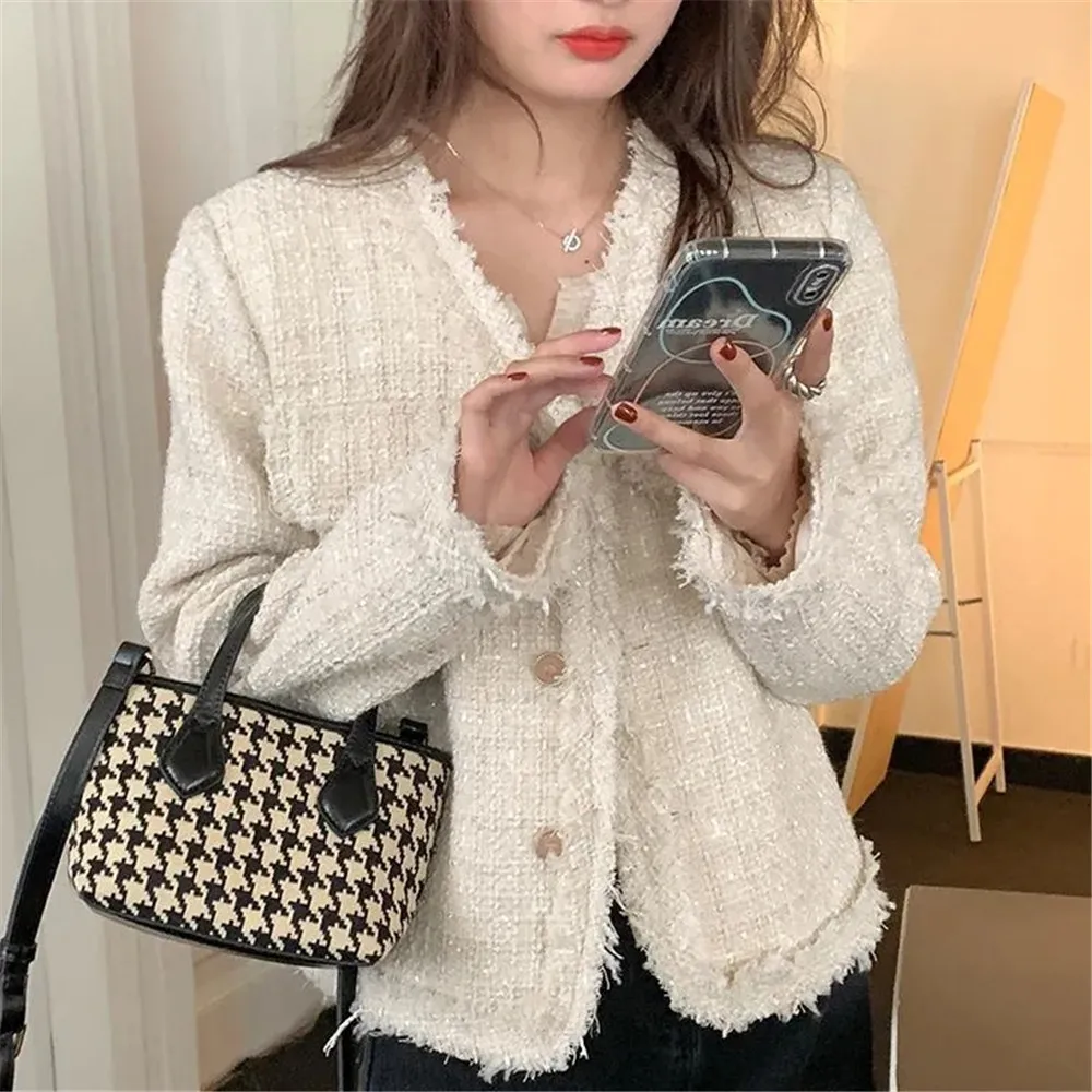 

Korean Vintage Tweed Woolen Jacket Elegant V-Neck Tassels Coat Women Autumn Single Breasted Plaid Tassel Office Lady Outwear