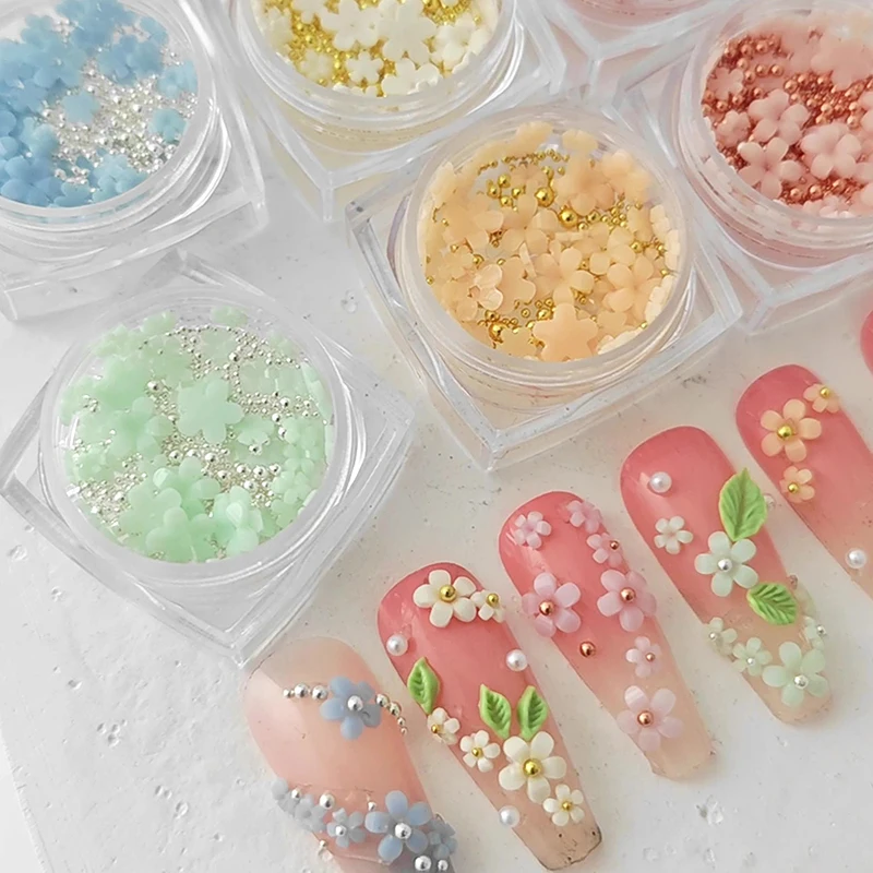 Flower Nail Light-Changing Charms 1box 6 Grids Plastic Flower Nail Art Rhinestones Five-Petal Flower Small White Blossom Petal