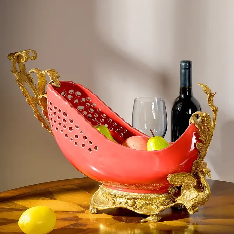 European-style household swan-shaped jewelry, French brass fruit tray decoration, ceramic handicrafts