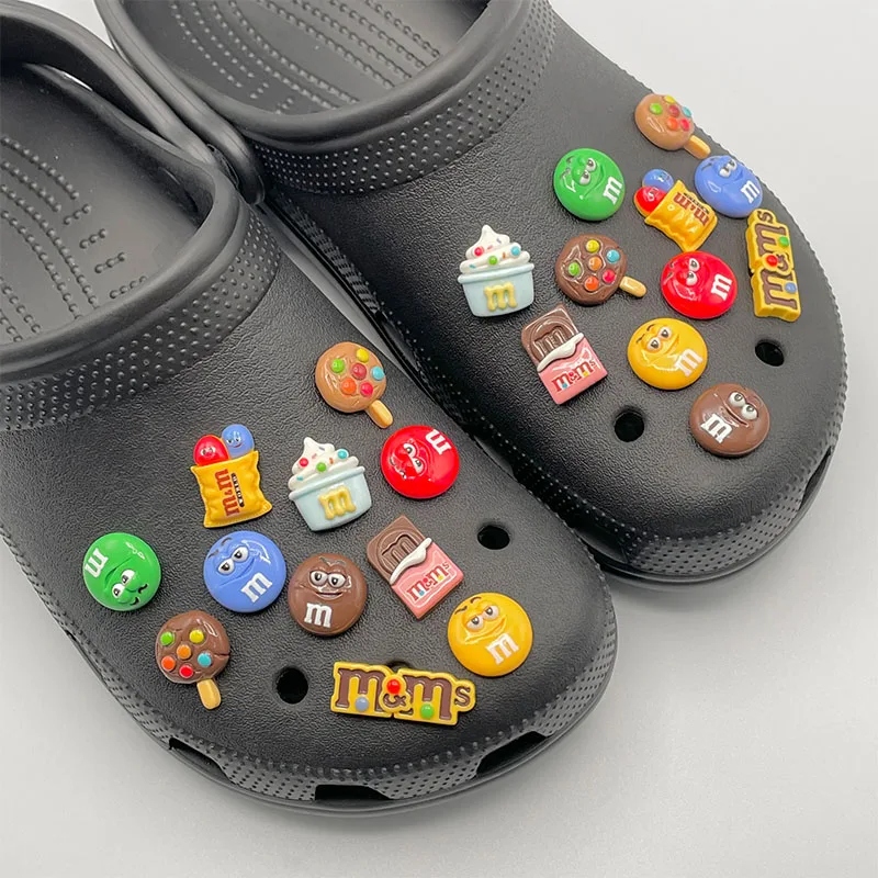 5 Stück niedlichen Buchstaben m Bohnen Schuh Charms für Kinder Hausschuhe DIY Teile Praline lustige Dekoration Stifte passen Clogs Zubehör