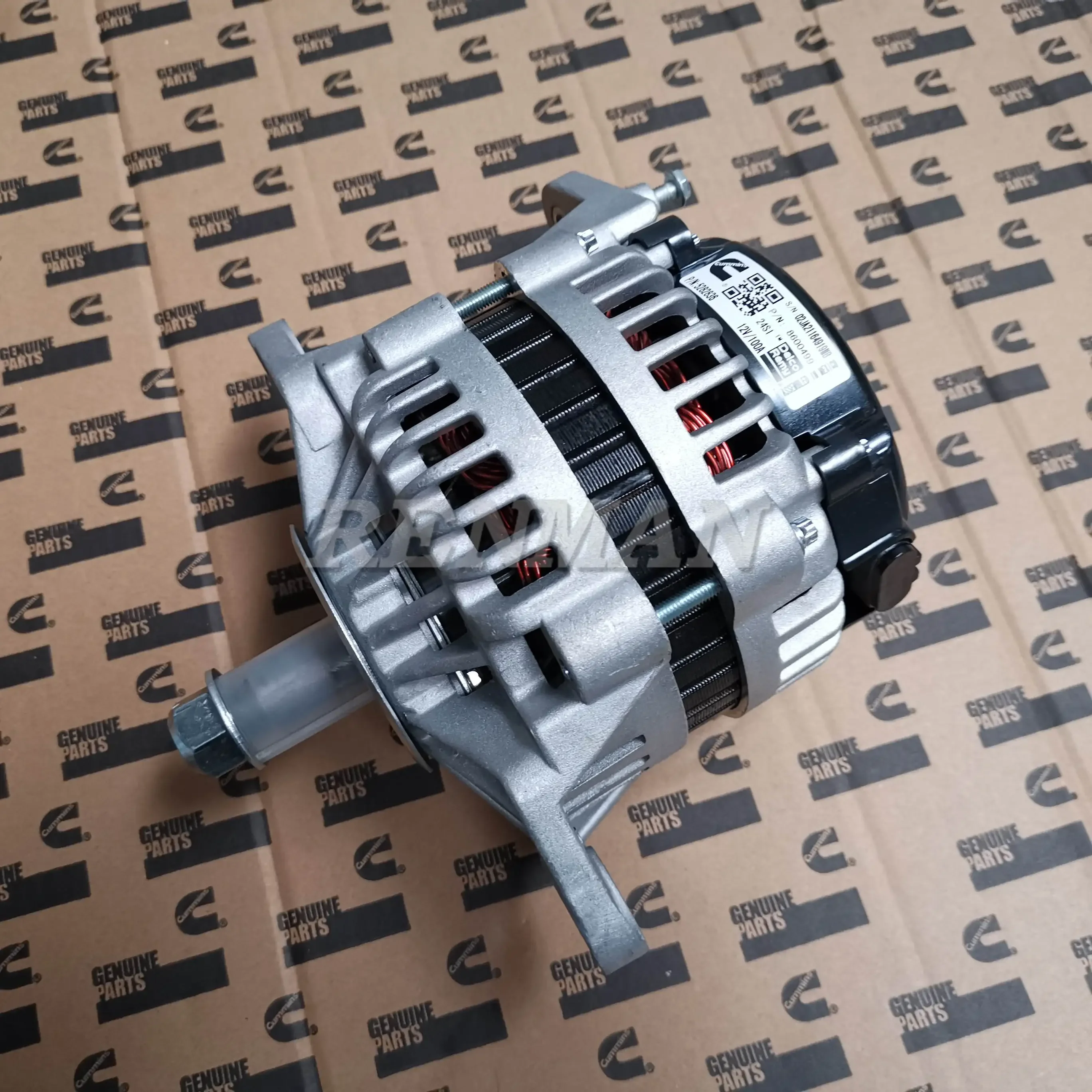 

Генератор двигателя Cummins QSB4.5 8600499 5282836 2874862 4936876 3935527 3918558 213298