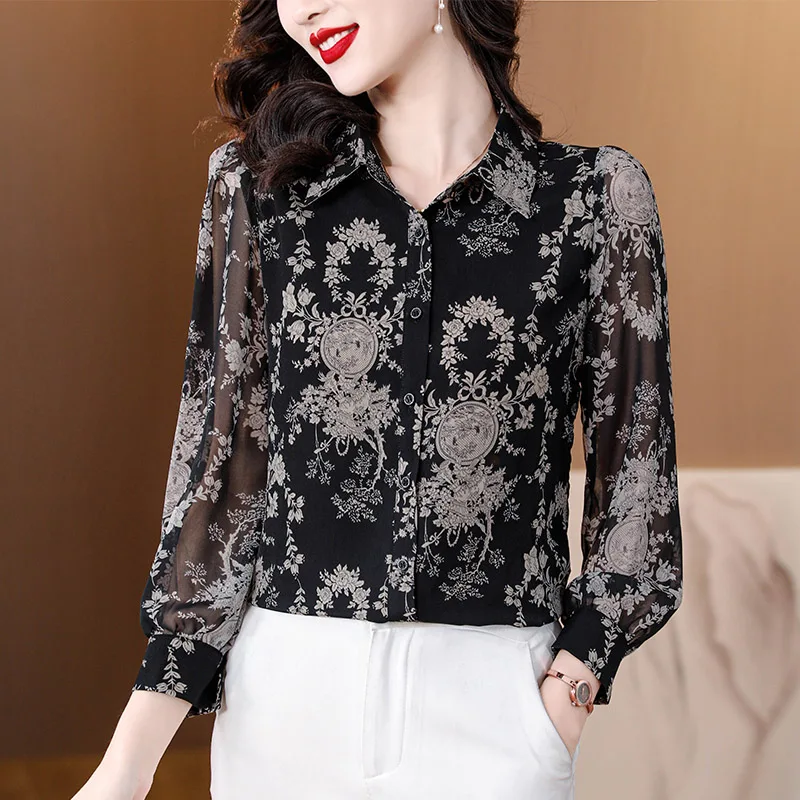 Summer Elegant Fashion Black Fragment Flowers Shirts Women Age Reduction Hollow Out Chiffon Blouses All-match Sunscreen Clothing