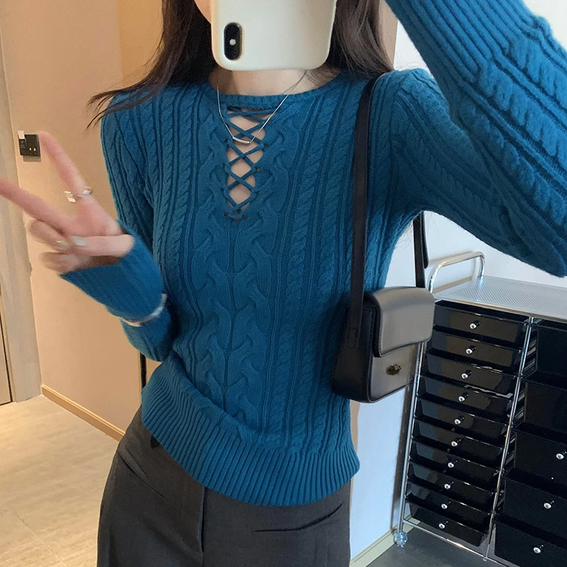 

Vintage Hollowed Out Fried Dough Twists Sweater Knitwear Women's New Slim Fit Bottom Top