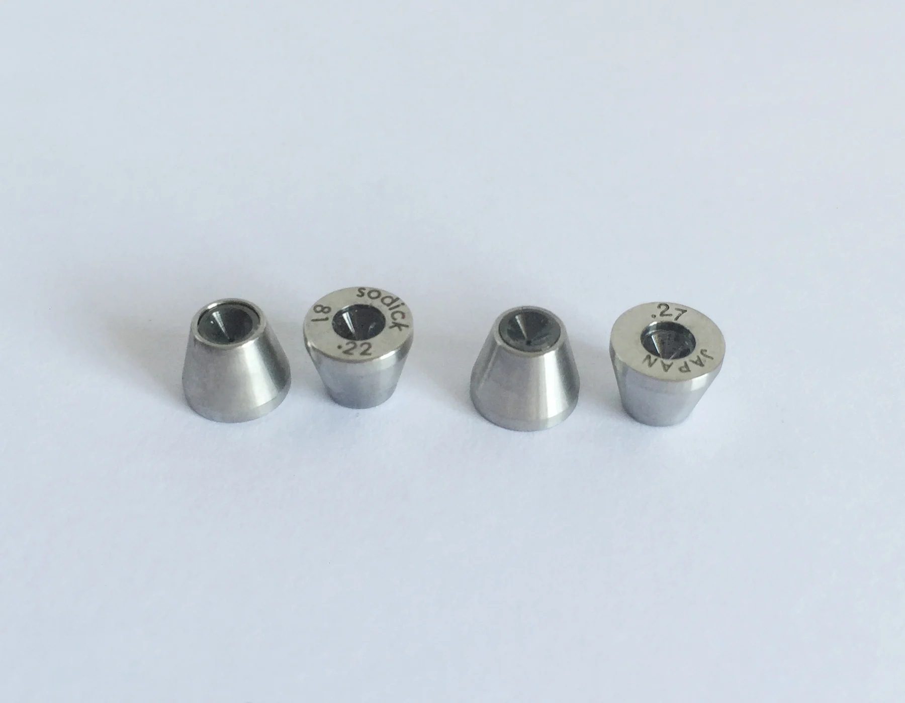 

Ø0.35mm edm Wire Guide (Sapphire) S104 3080227, Upper Sapphire dies guide A for AWT for AQ,A,EPOC edm machine EDM Sapphire Guide