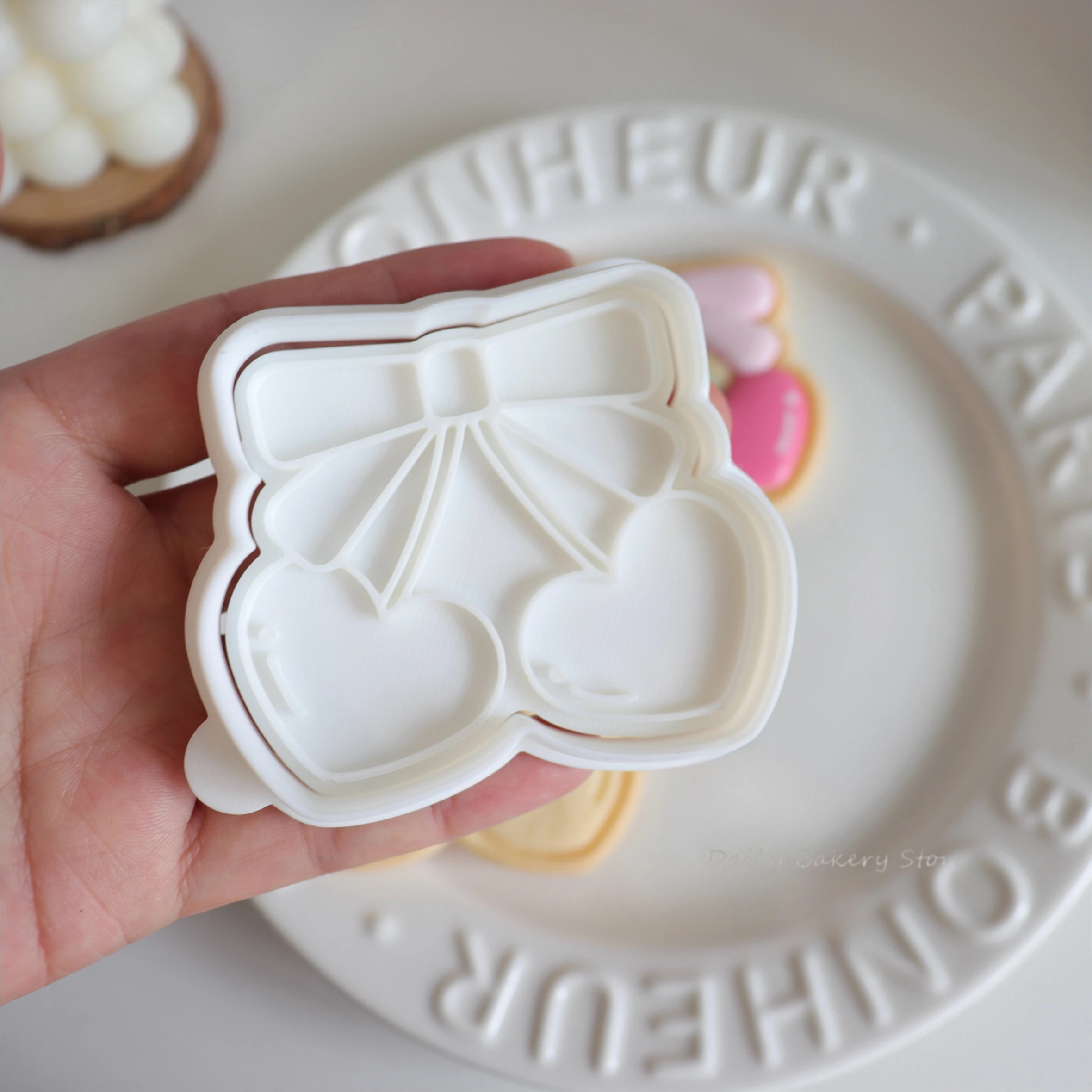 Butterfly Bow Love Cherry Biscuit Mold DIY Girl Lovly Cherry Cake Decorating Tools Fondant Cookie Cutters Stamps Birthday Gifts