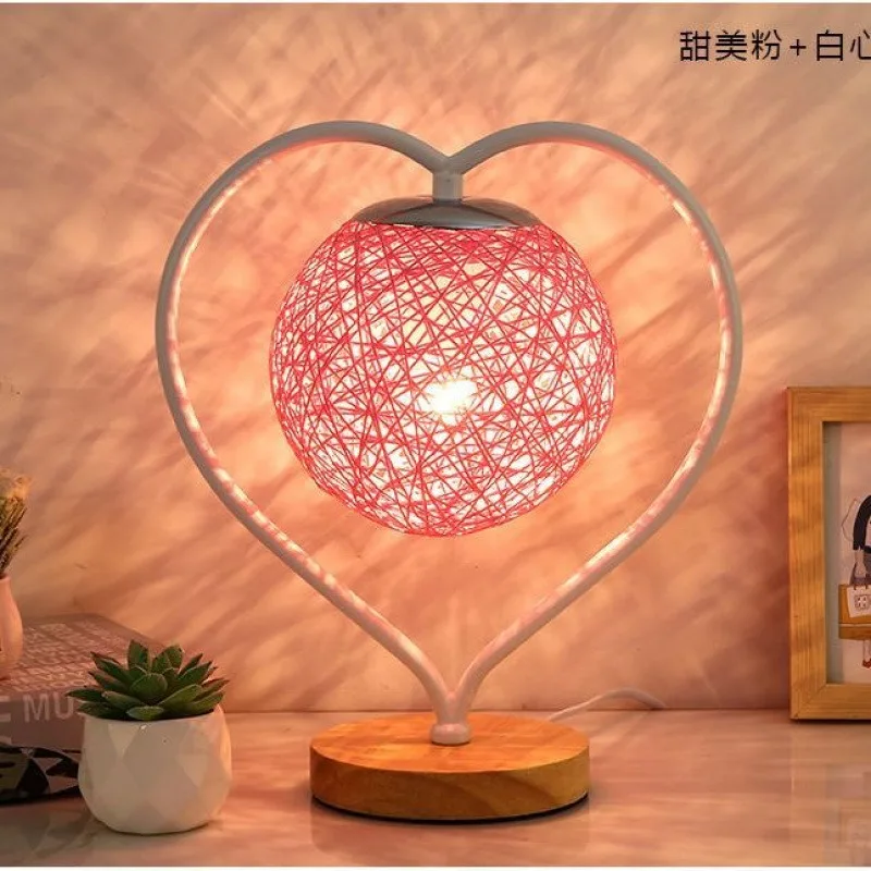 北欧クリエイティブロマンチックなインターネット有名人ギフトベッドサイド装飾ナイトライト