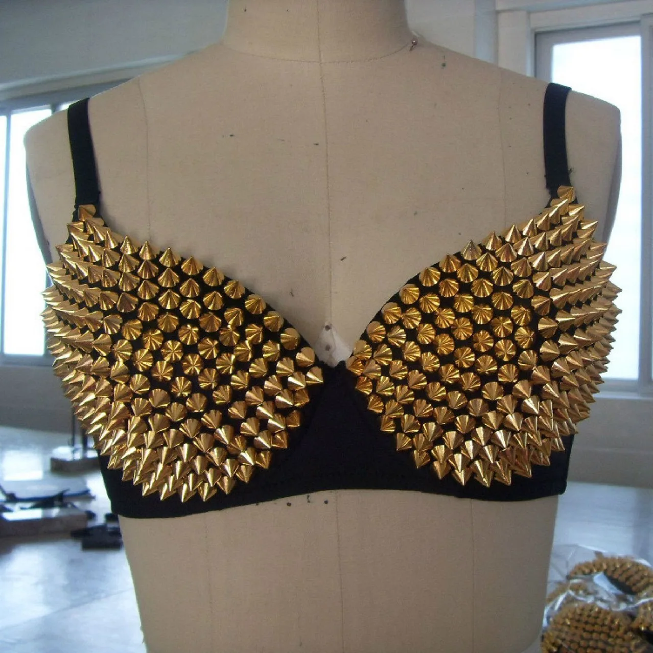 Spot Delivery LADYGAGA Studded Bra Beaded Bra Nightclub Bra Pineapple Style Underwear