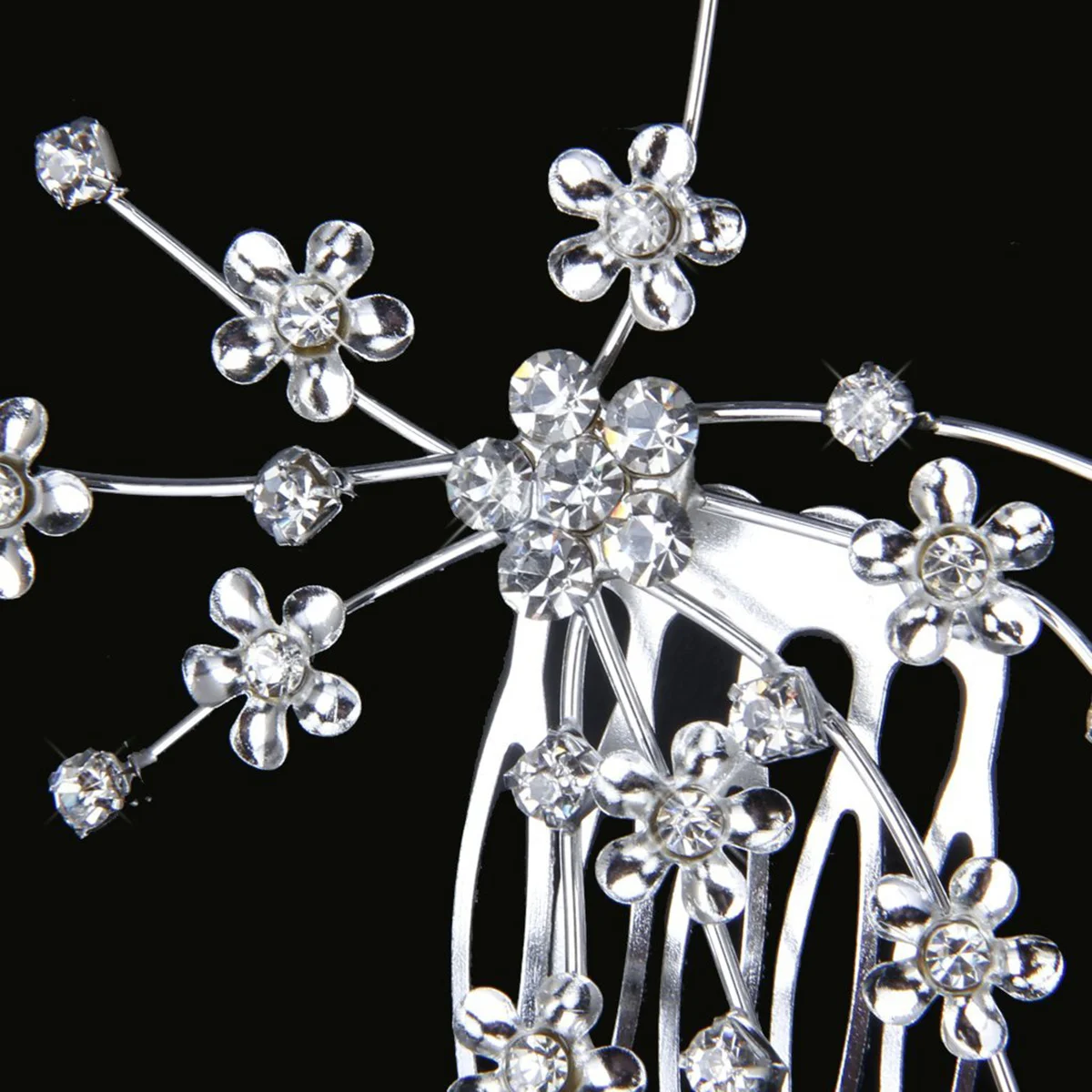 

Silver Bridal Hair Comb Alloy Crystal Rhinestones Flower Style Clip Delicate Charming Wedding Prom Party Women Hair Accessory