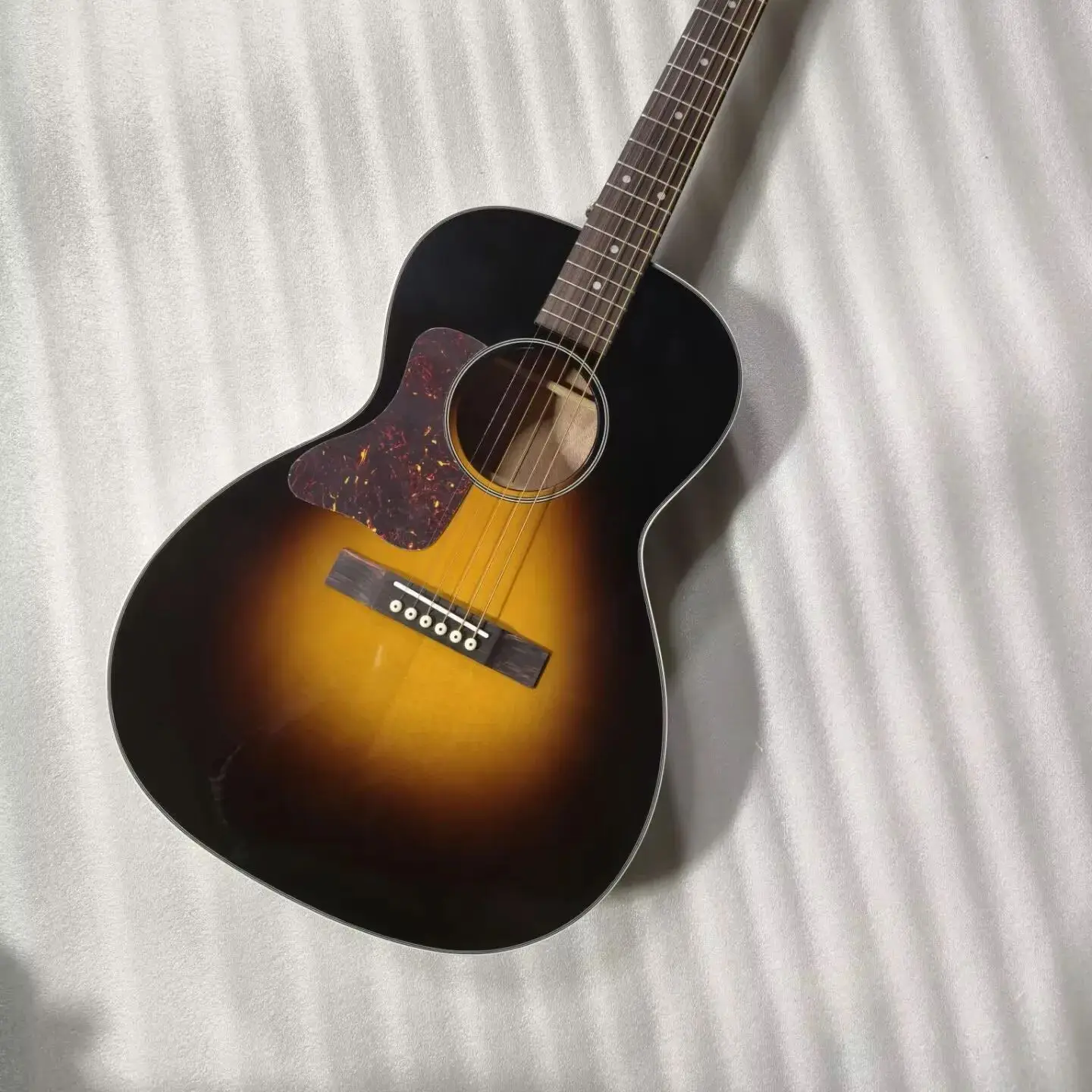 

parlor lefty guitar ,custom acoustic electric OO guitar left handed LG body fingerstyle guitar with pickups