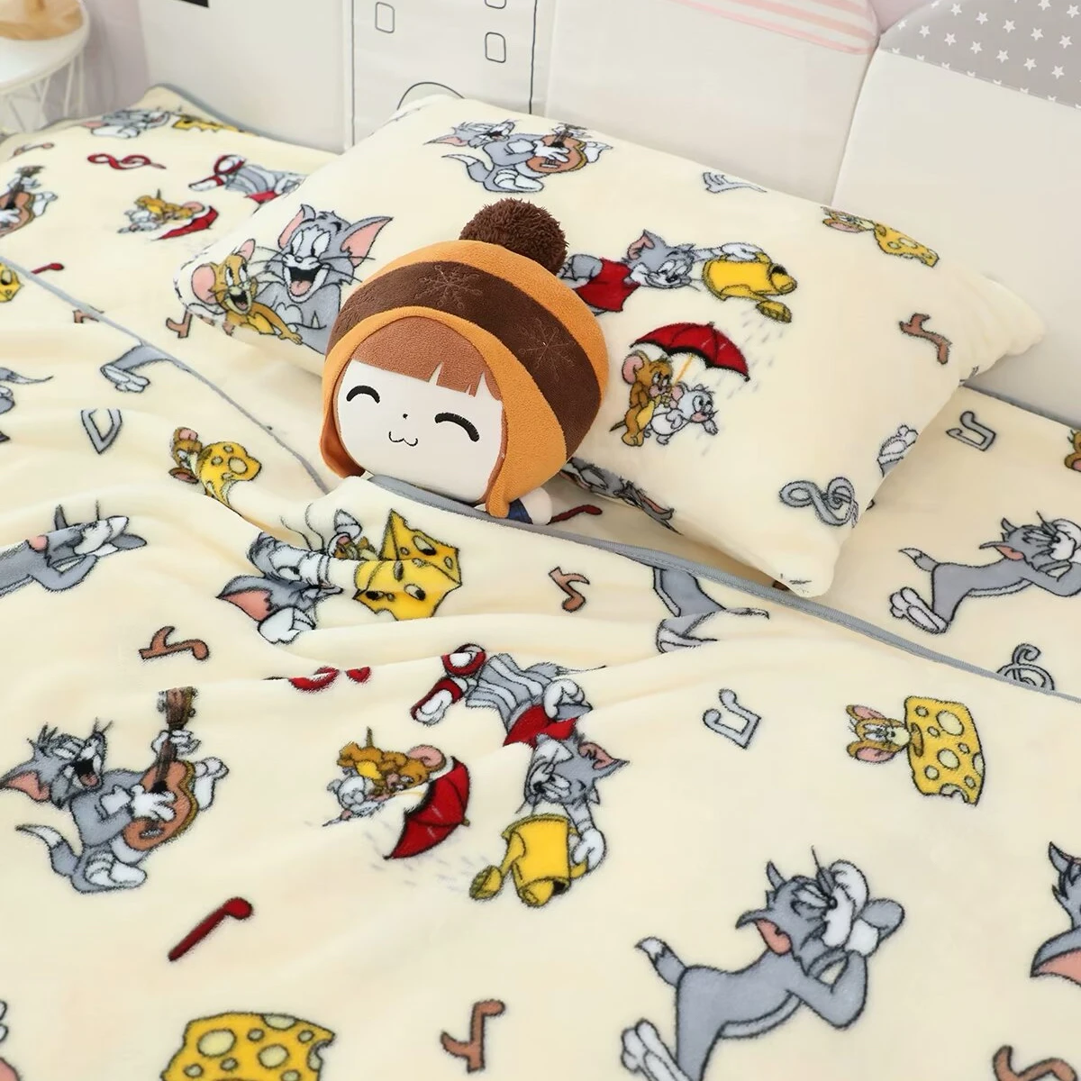 

Lovely Tom and Jerry Blanket Warm Flannel Blanket Pillowcase Kawaii Tom and Jerry Blanket Bedspread Bedroom Sofa Bed Girl Gift