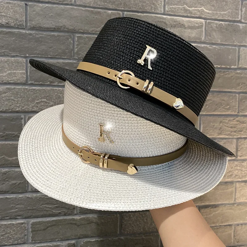 Fashionable Summer Sun Hat for Women Flat Top Straw Beach Boater Cap with Metal R Letter Design Ideal for Travel And Holidays