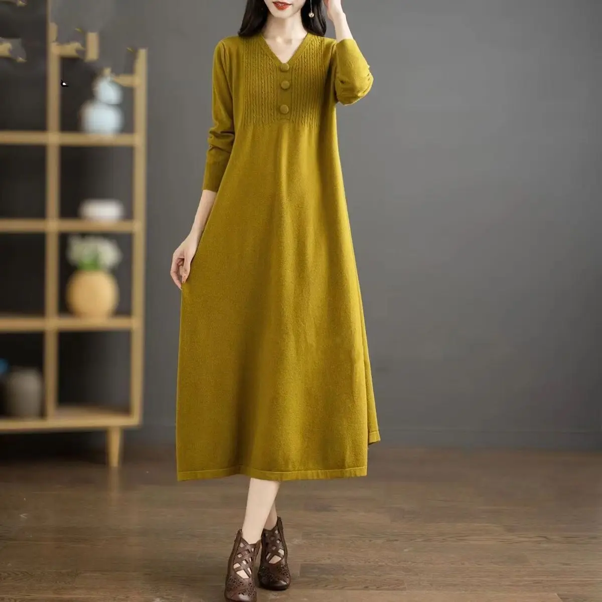 

2024 Autumn and Winter New Chinese Style Knitted Solid Cashmere Knitwear Women's Loose Wool Knee Over Bottom Dress Casual LU495