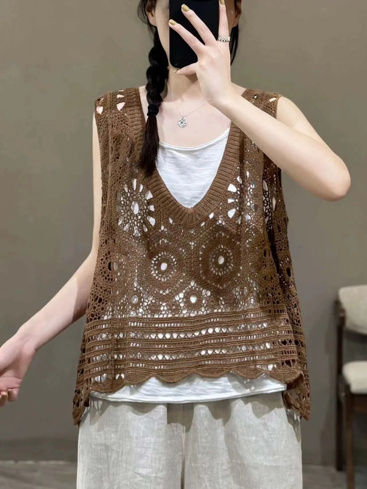 

Ретро вязаный полый женский жилет с v-образным вырезом, летний повседневный дизайн, утягивающая дышащая майка на бретельках, материал из смеси хлопка