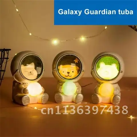 Innovative Spaceman Night Light Adorable Pet Astronaut Night Light Home Decor Children's Gift Bedroom Decorative Lights Astrona