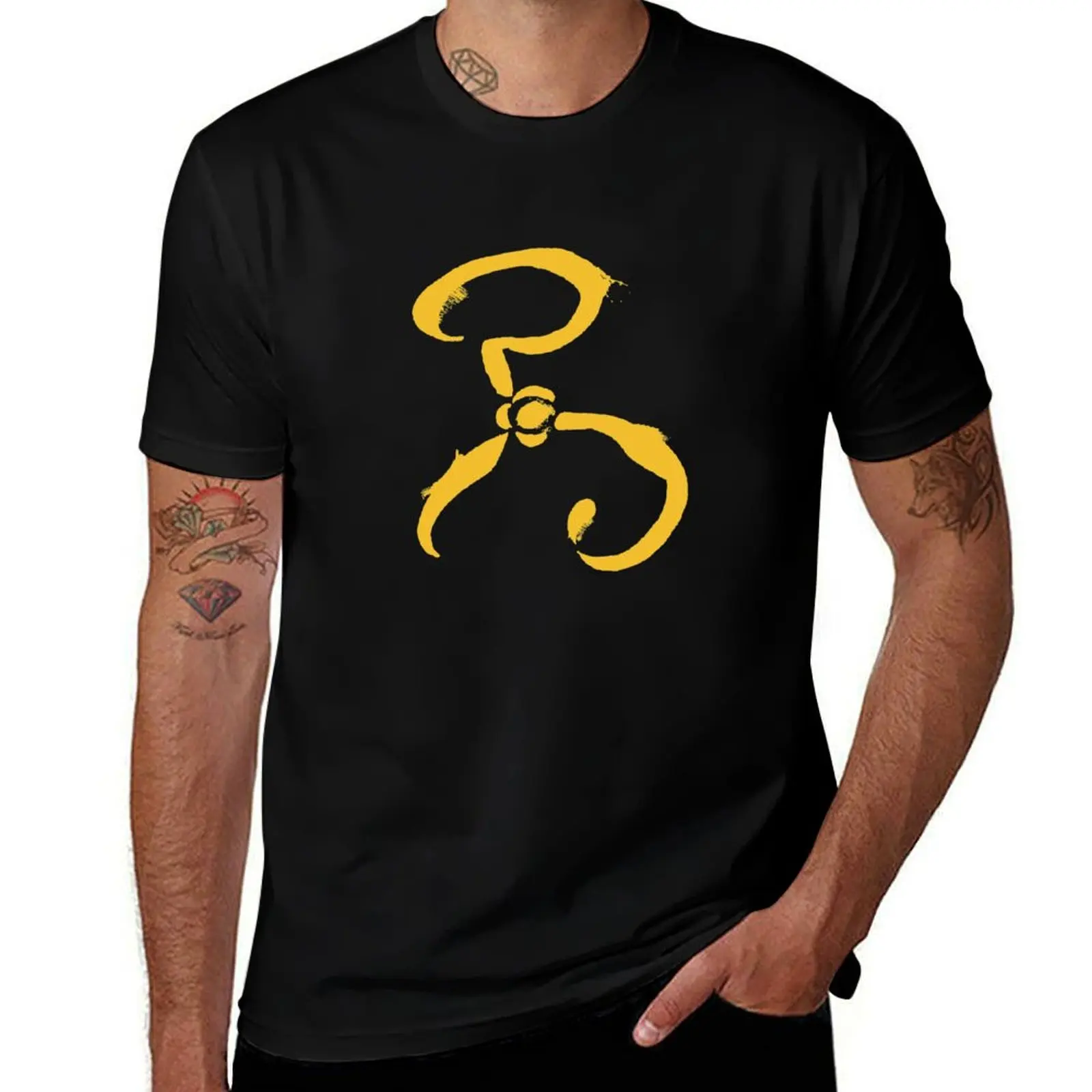 

The Call Yellow - Cthulhu In Sign Gold of King's - T-Shirt Simple Casual Short Sleeve Tee