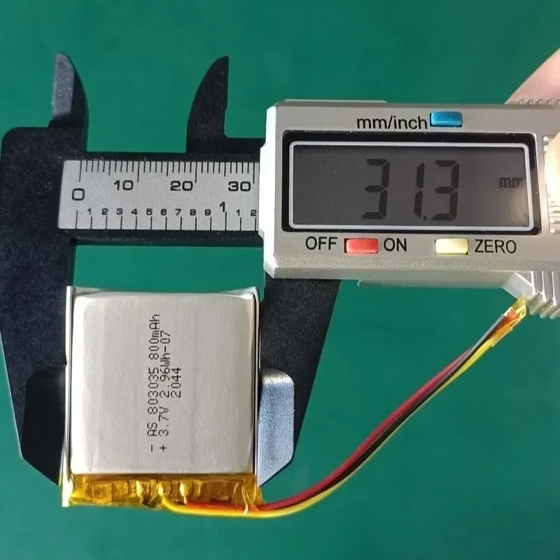 3.7 فولت، 803035   بطارية ليثيوم بوليمر 800 مللي أمبير في الساعة، لـ MP3، MP4، MP5، GPS، راديو، بنك الطاقة، مكبرات صوت صغيرة، المصابيح الخلفية للدراجة، أضواء LED، مروحة