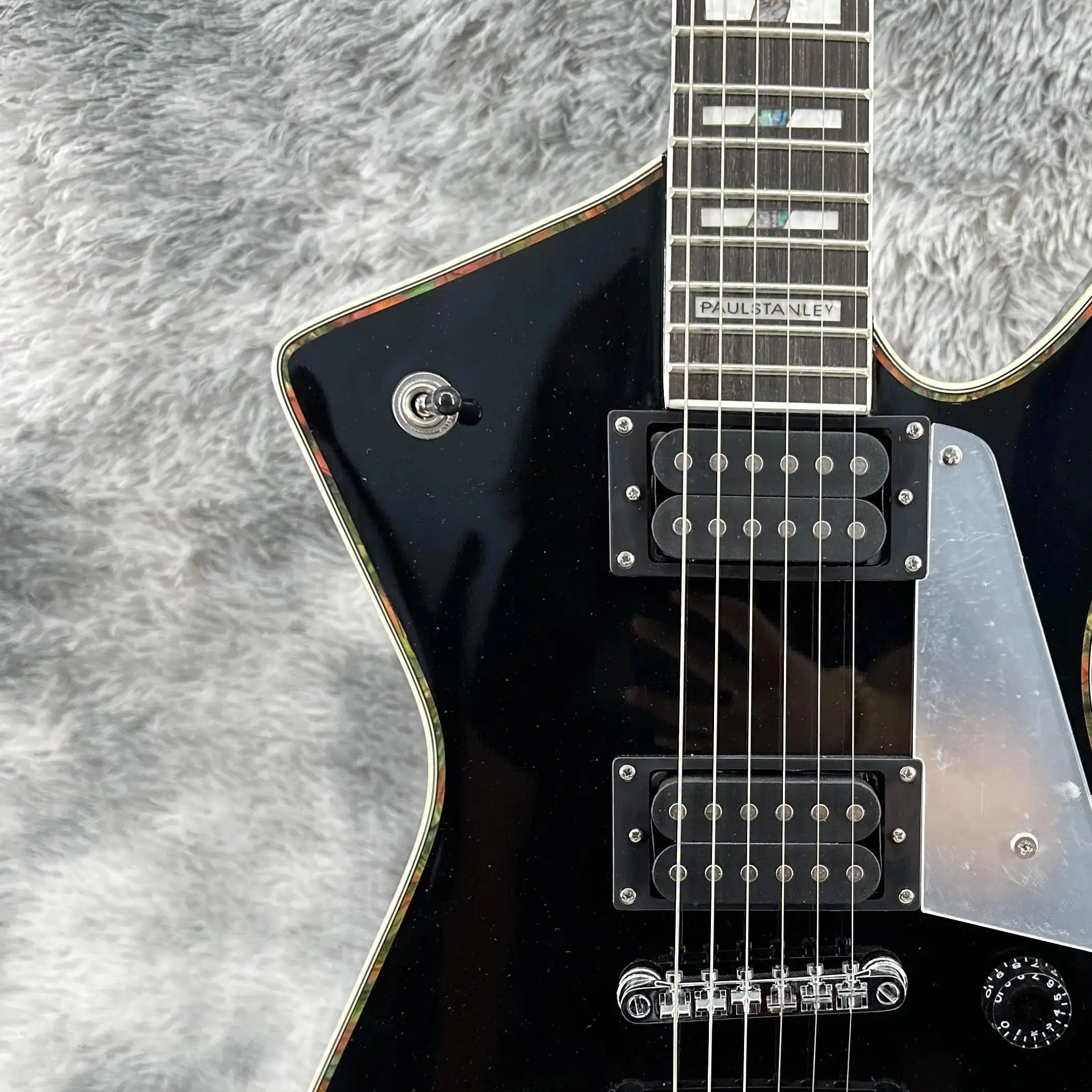 New Beauty Black 6 … - image