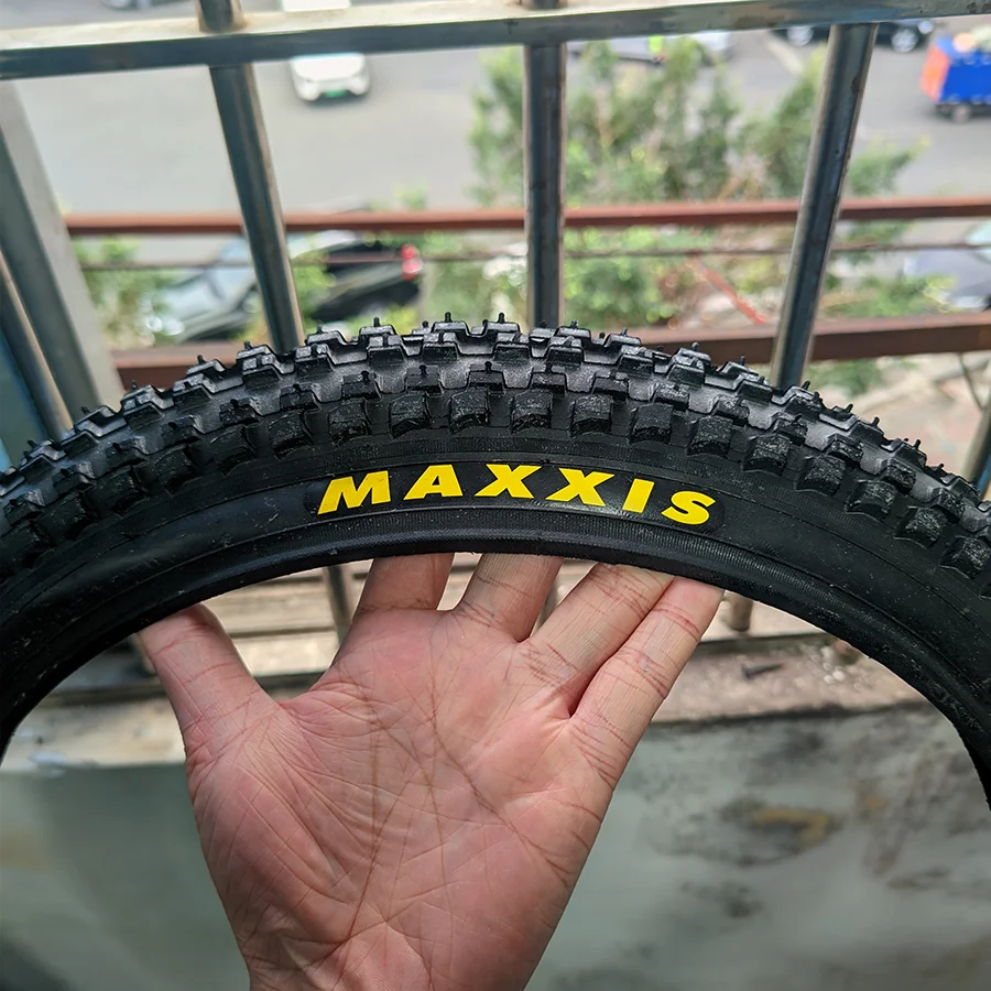 MAXXIS MaxxDaddy BMX Tire 20x1.85 20x2.0