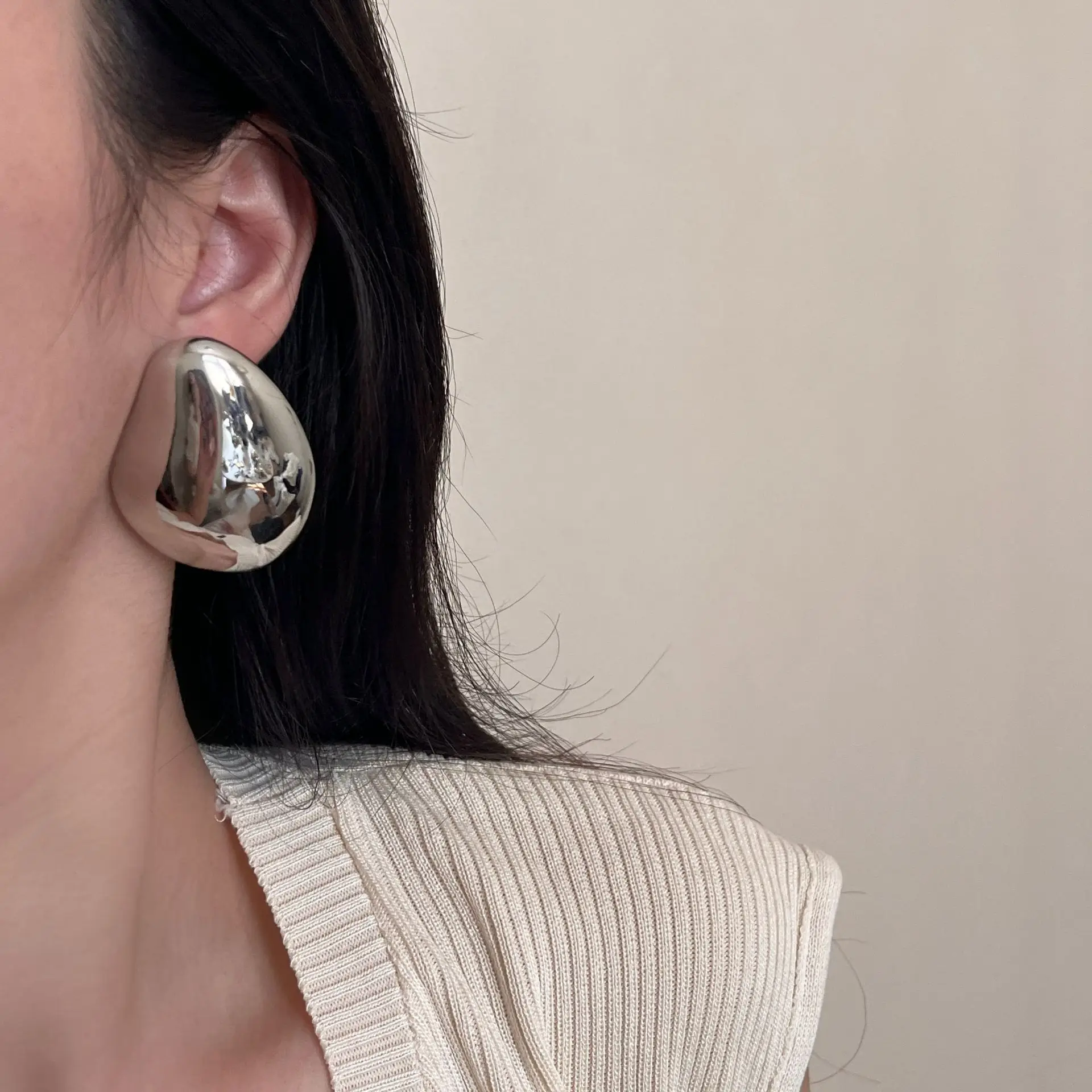 Europe and America New Trend Metal Glossy Large Earrings for Women Simple Temperament Unique Jewelry Gifts