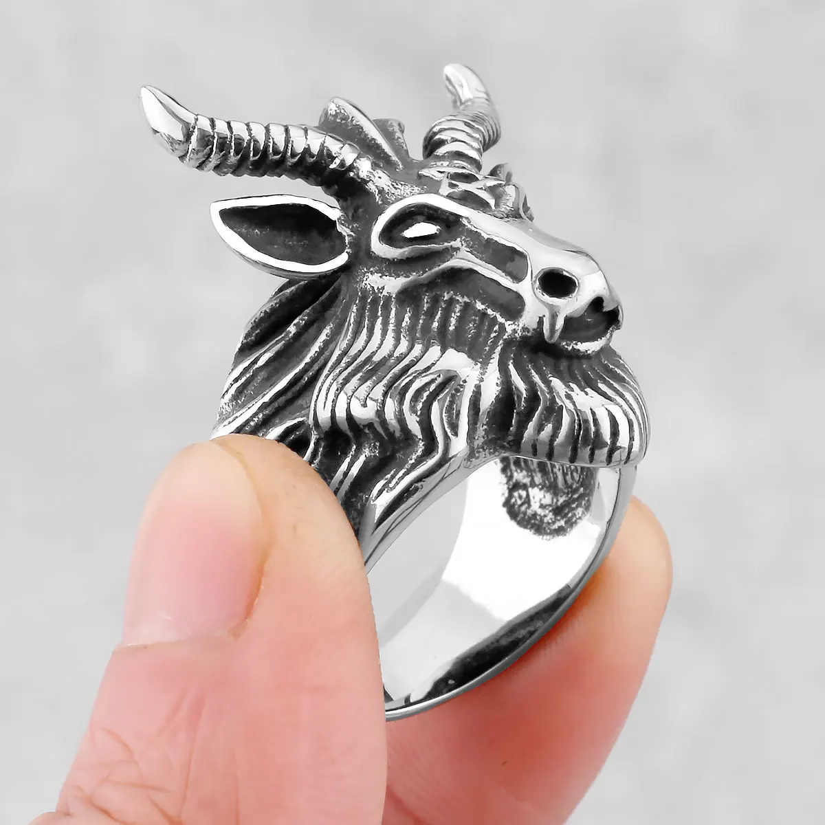 Vintage Satan Sign Pentagram Goat Head Ring Punk Gothic Style High Quality Metal Satan Goat Ring Charm Men\'s Punk Biker Jewelry