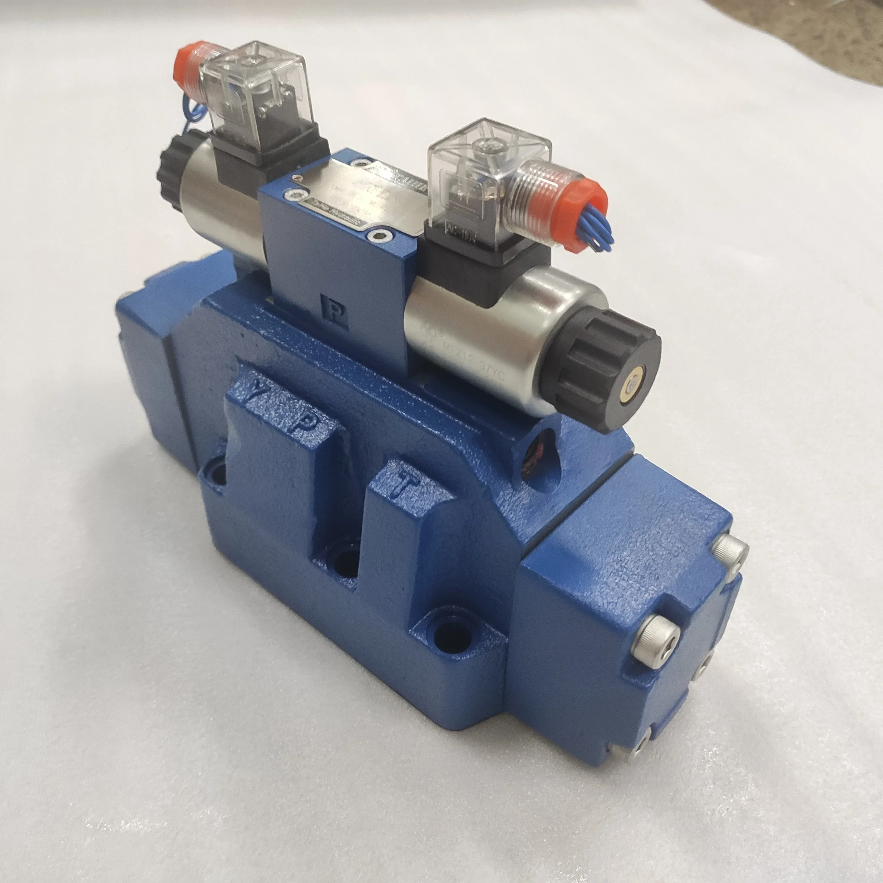 DG5S DG5V DG4V Hydraulic Solenoid Valve DG5S-8-6C-M-U-H5-30 DG5S-8-2A-M-FW-B5-30 proportional directional control valve